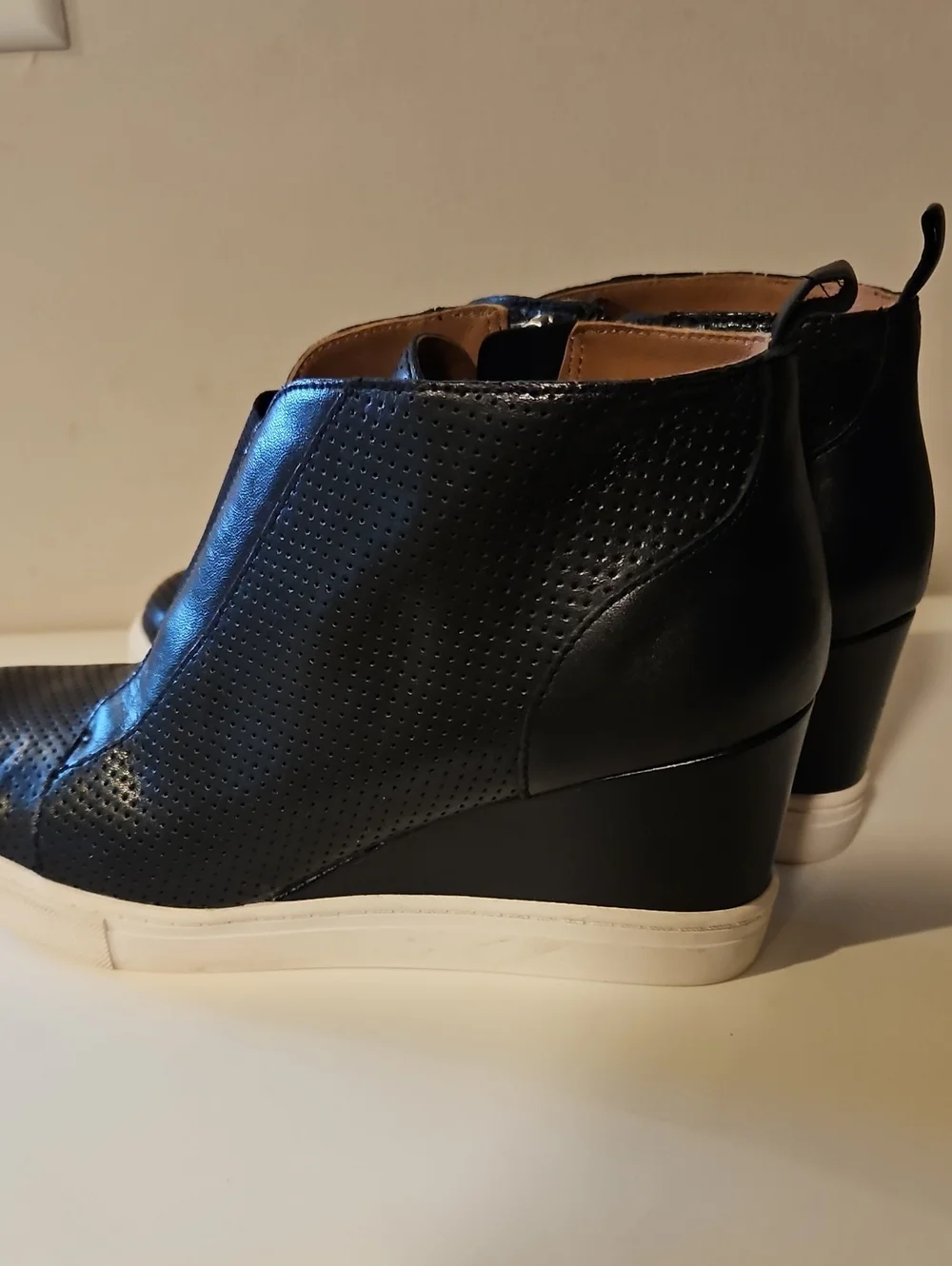 LINEA PAOLO  FELICIA Black Perforated Wedge Ankle Sneakers Boots sz 6.5